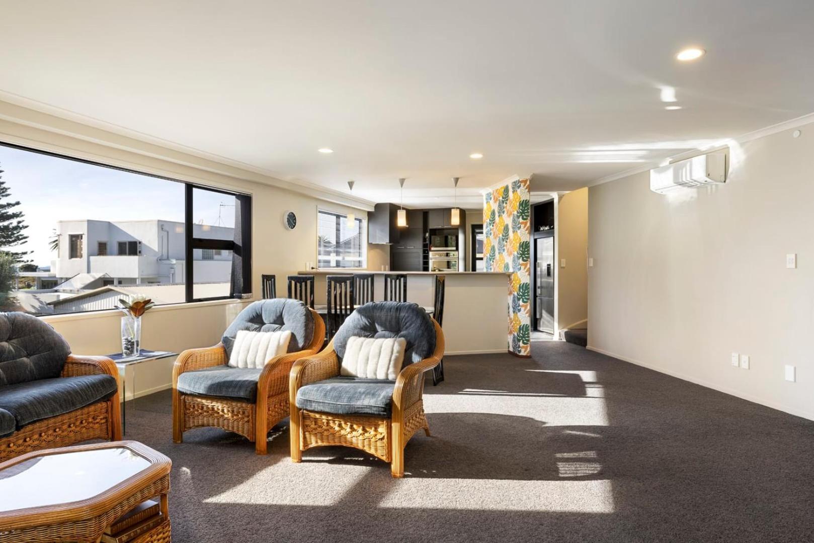 Pacific Escape - Downtown, Beach & Sea Views Mount Maunganui Exterior foto